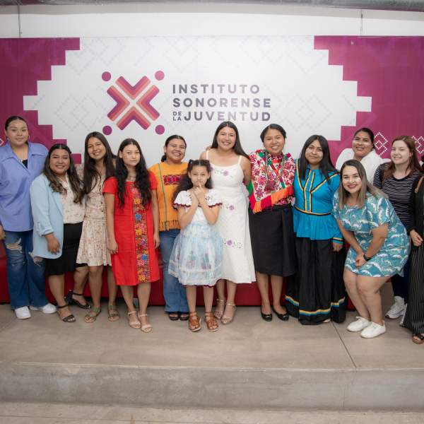 Realiza Gobierno de Sonora conversatorio sobre vida de la mujer indígena.
